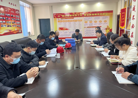 德城区建设局到凯发K8国际首页集团进行驻点企业监管检查